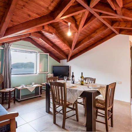 Makris House Agia Efimia